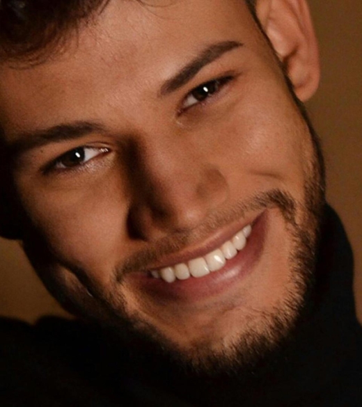 Dream Smile Dental - Porcelain Veneers